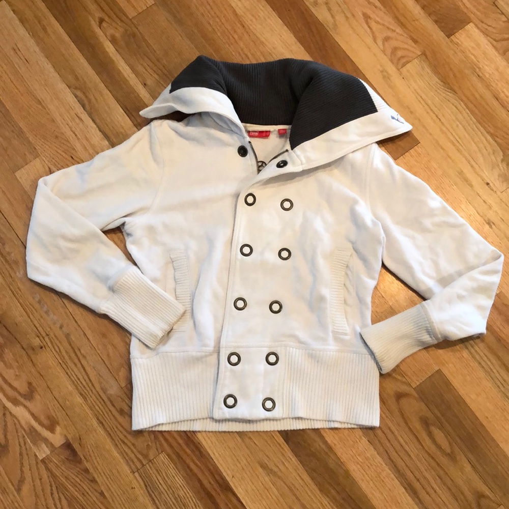 Pump zip up/button cream hoodie size M
